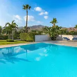 Greta Villa Calatabiano
